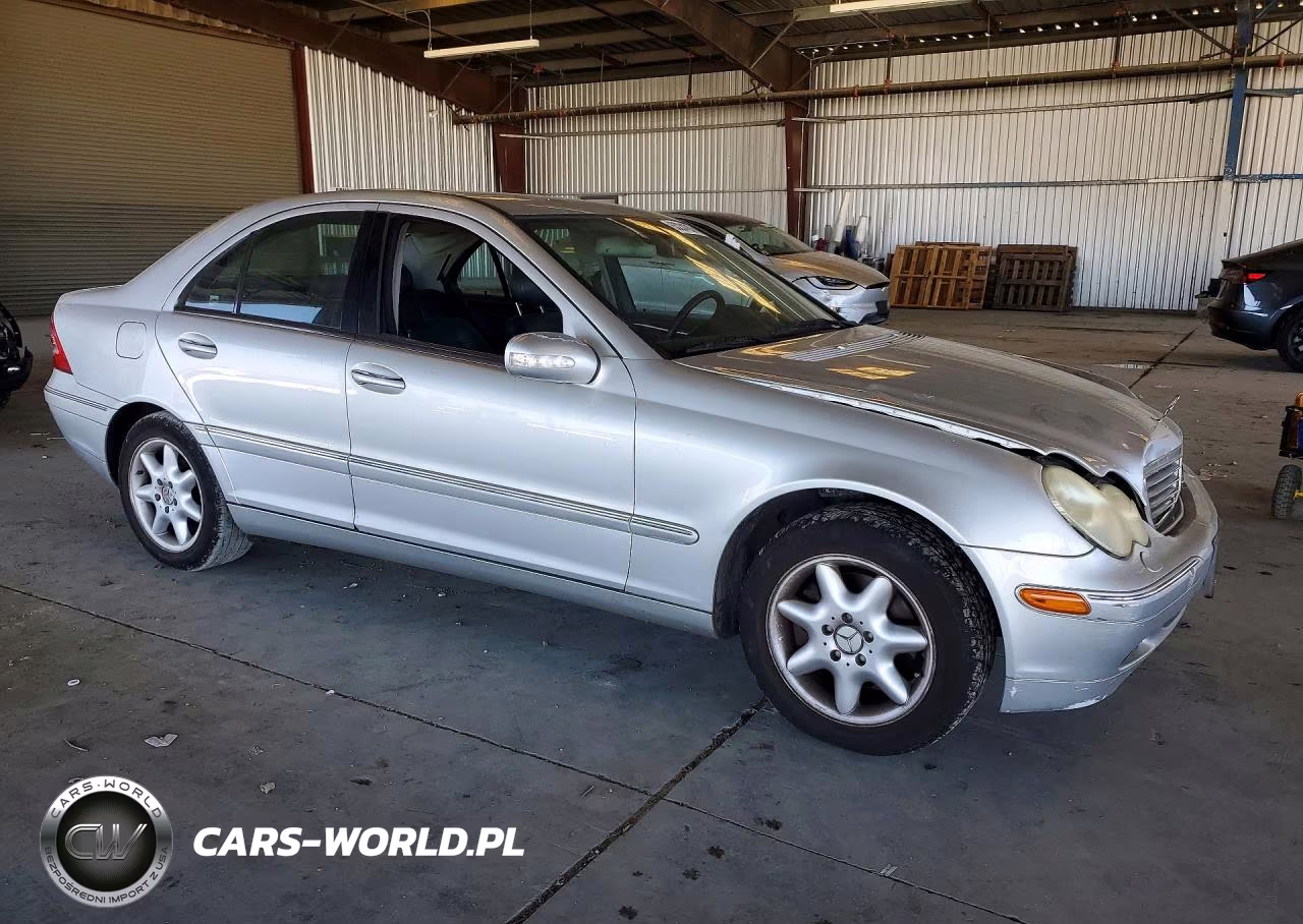 2003 Mercedes-Benz C 320 VIN:WDBRF64JX3F396627 - 4