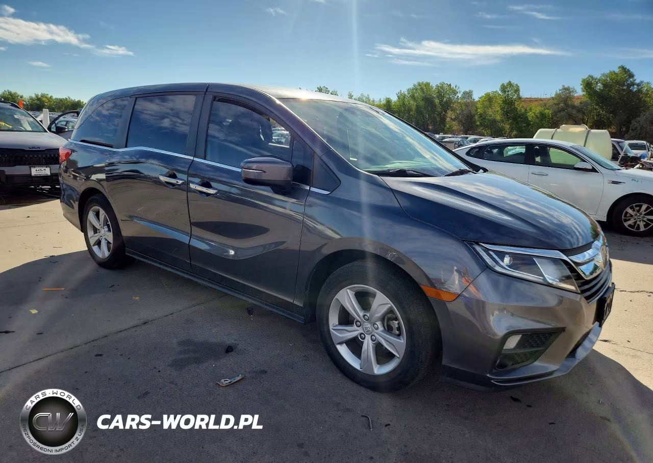 2018 Honda Odyssey Ex VIN:5FNRL6H50JB110728 - 4