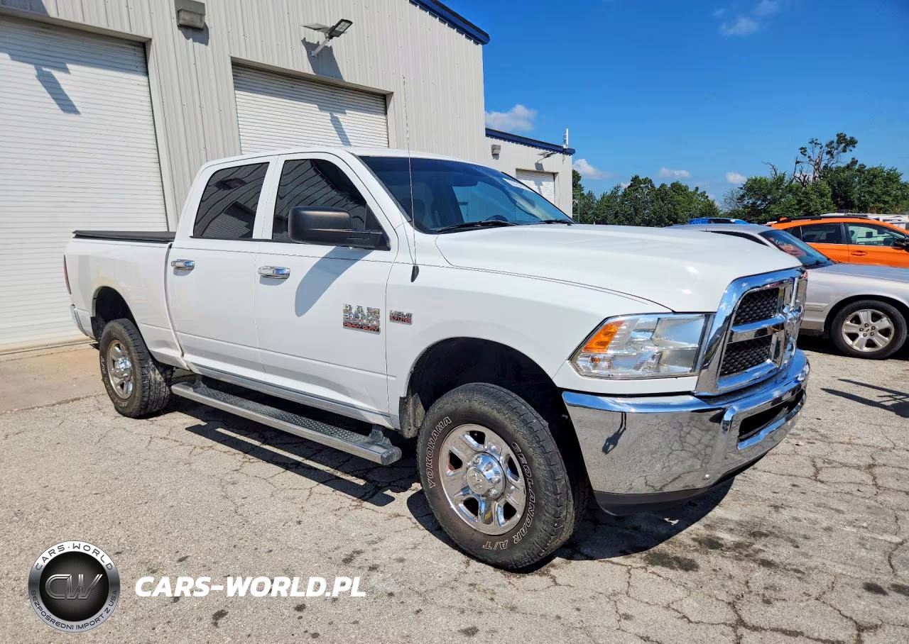 2017 Ram 2500 St VIN:3C6TR5CT3HG704116 - 4