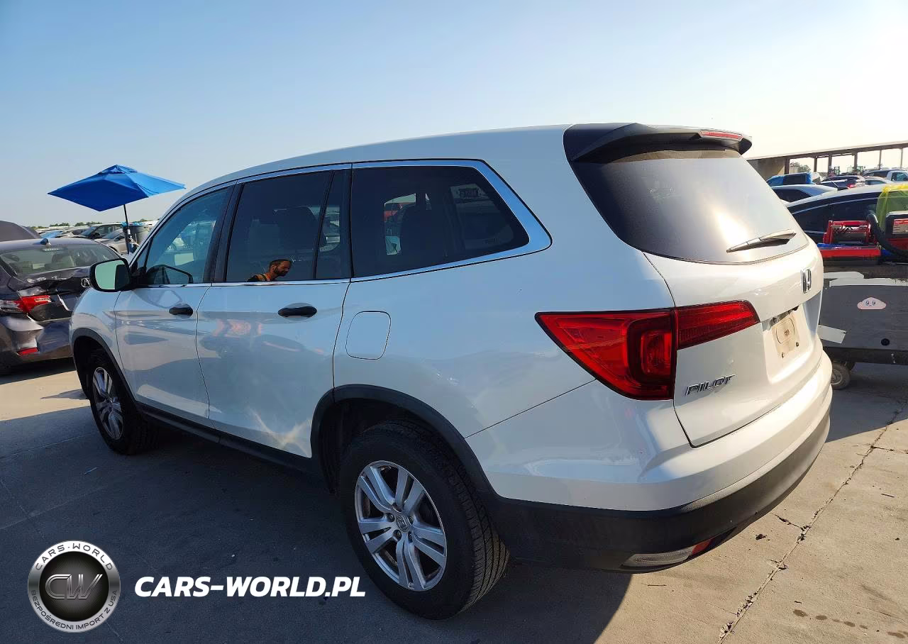 2018 Honda Pilot Lx VIN:5FNYF5H16JB010773 - 2