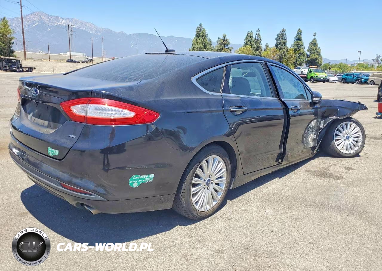 2015 Ford Fusion Se Phev VIN:3FA6P0PU8FR128192 - 3