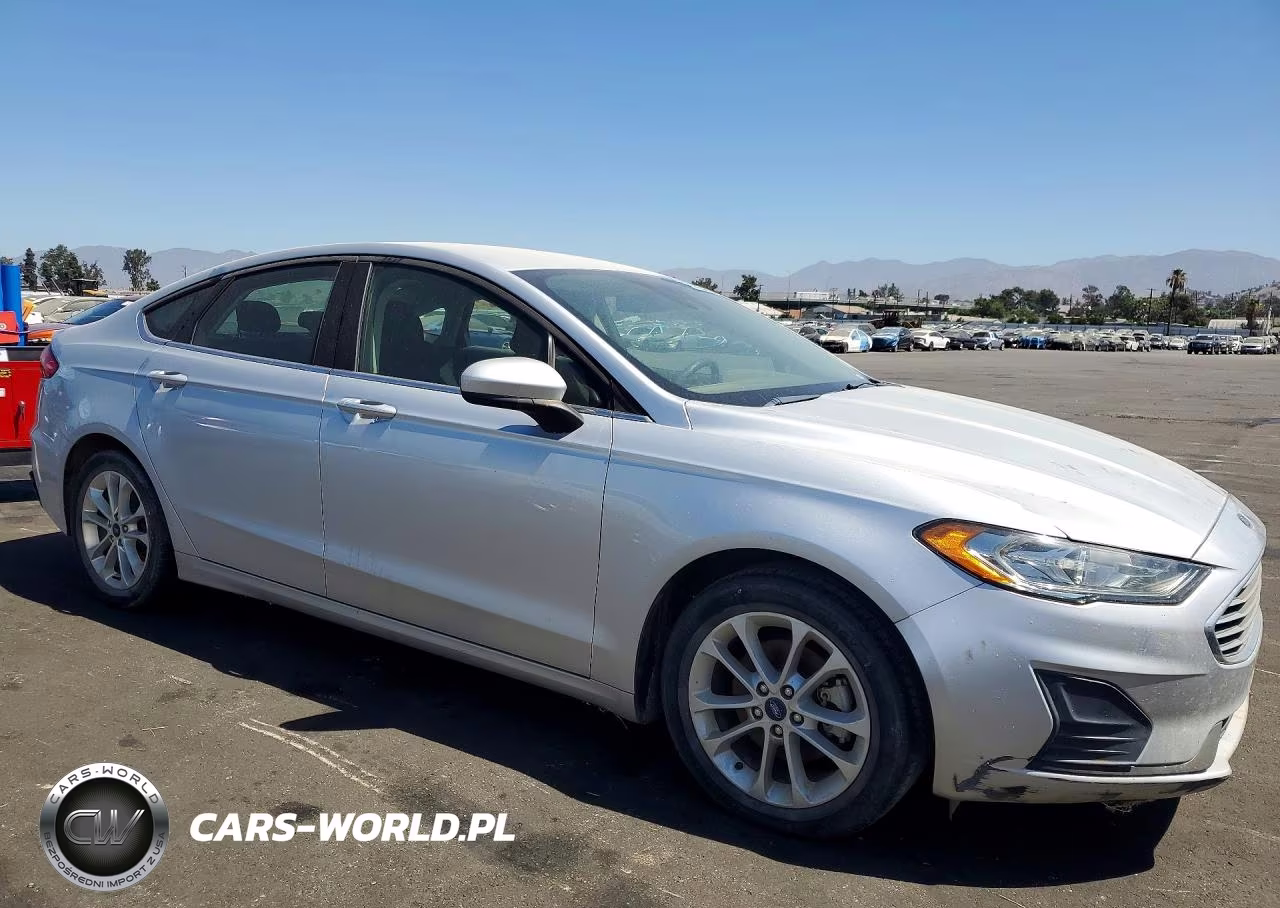 2019 Ford Fusion Se VIN:3FA6P0HDXKR193411 - 4
