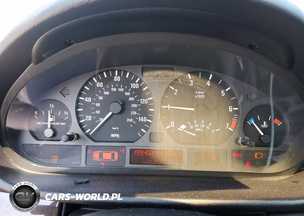 2004 BMW 325 I VIN:WBAET374X4NJ42238 - 9