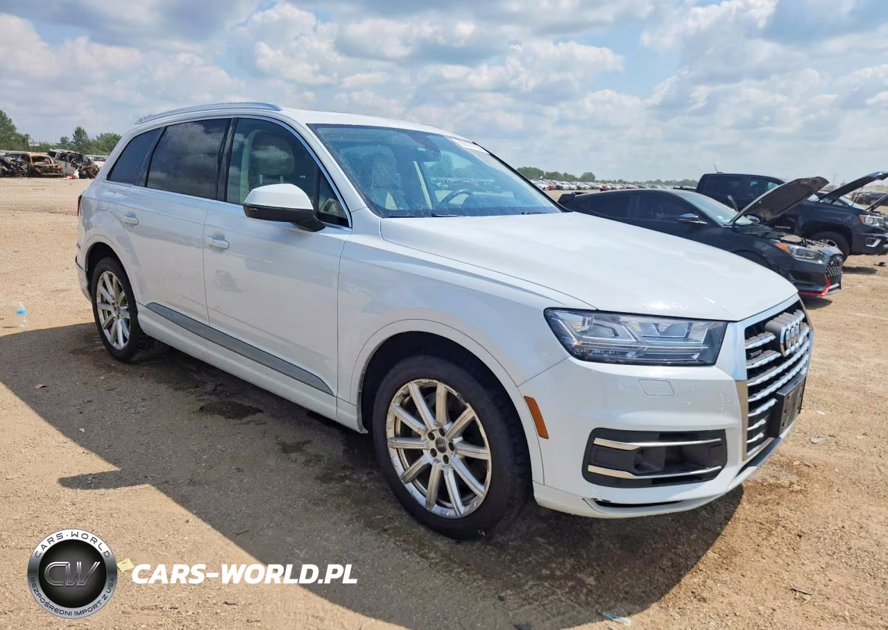 2018 Audi Q7 Prestige VIN:WA1VAAF78JD029599 - 4