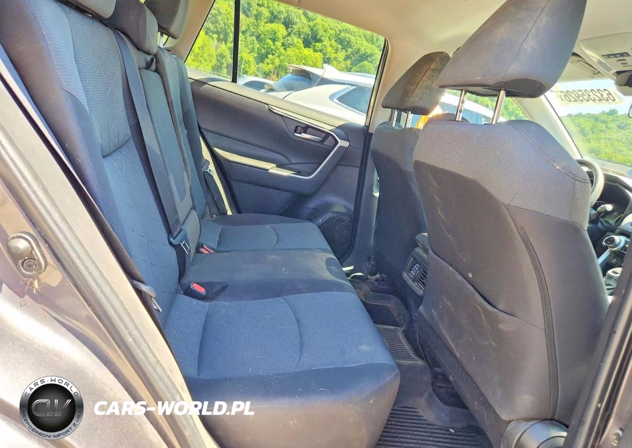 2021 Toyota Rav4 Xle VIN:2T3P1RFV1MW243157 - 11