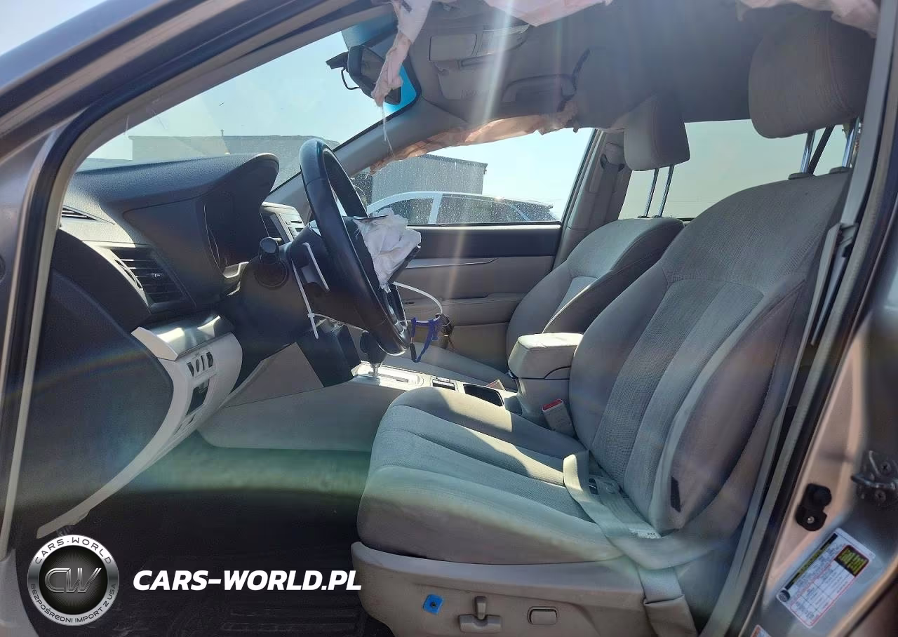 2014 Subaru Outback 2.5I Premium VIN:4S4BRCCC2E3217752 - 7