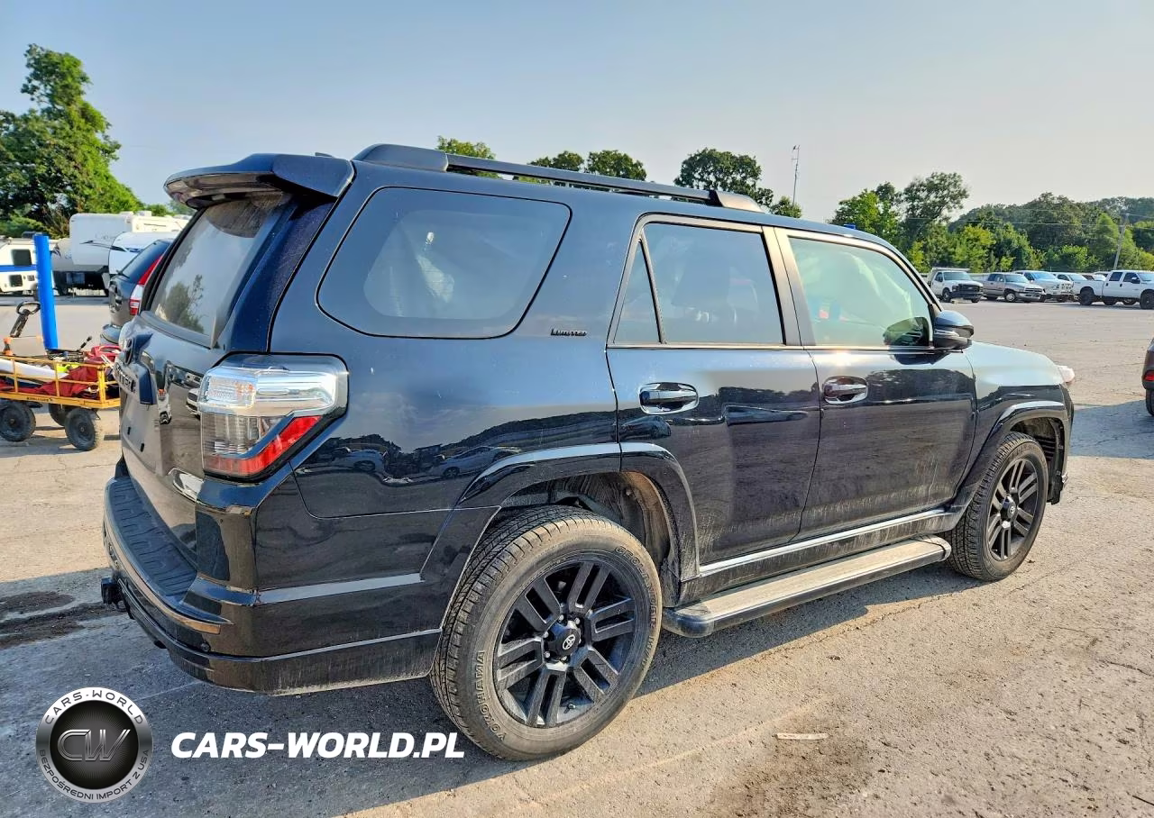 2020 Toyota 4Runner Nightshade Edition VIN:JTEBU5JR3L5832393 - 3