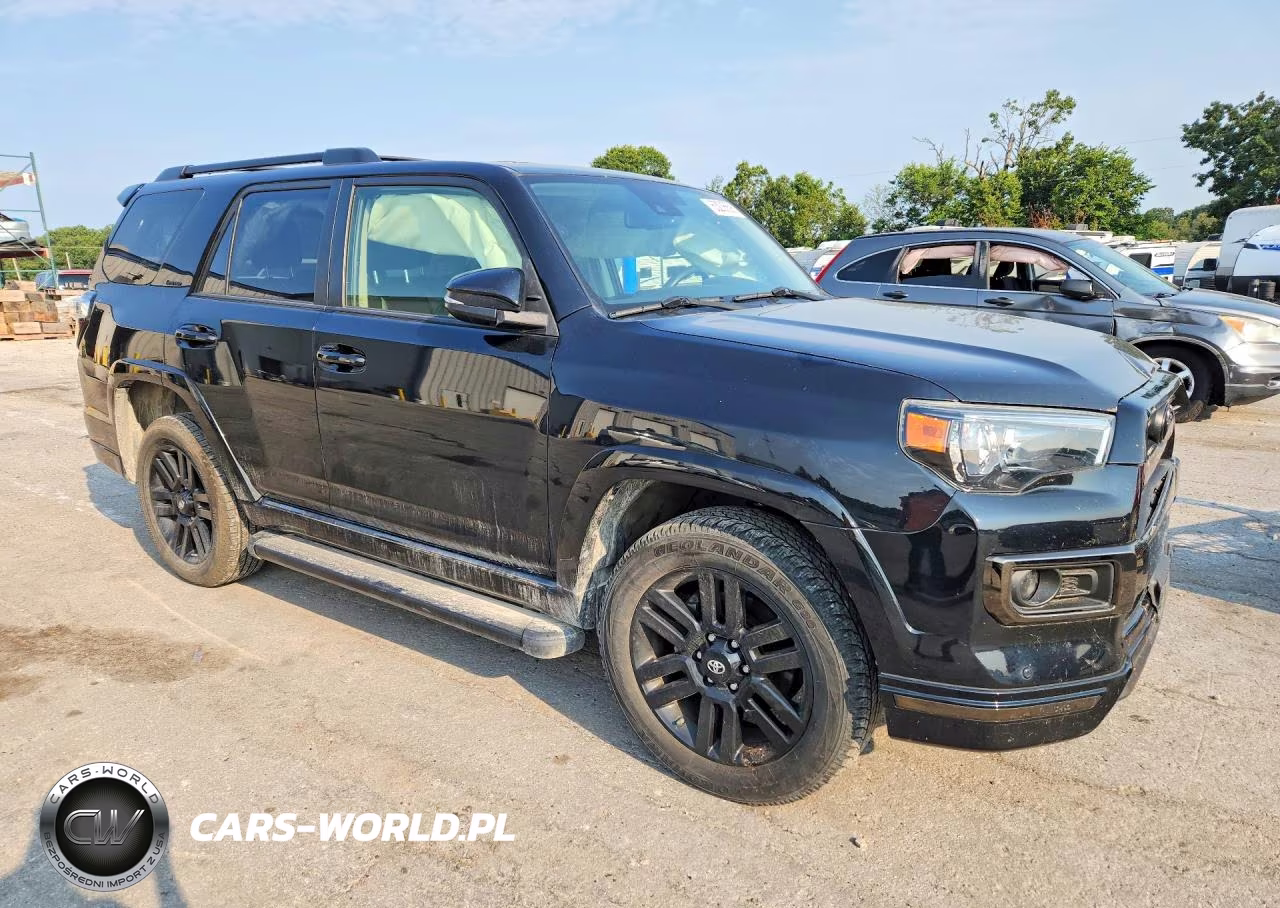 2020 Toyota 4Runner Nightshade Edition VIN:JTEBU5JR3L5832393 - 4