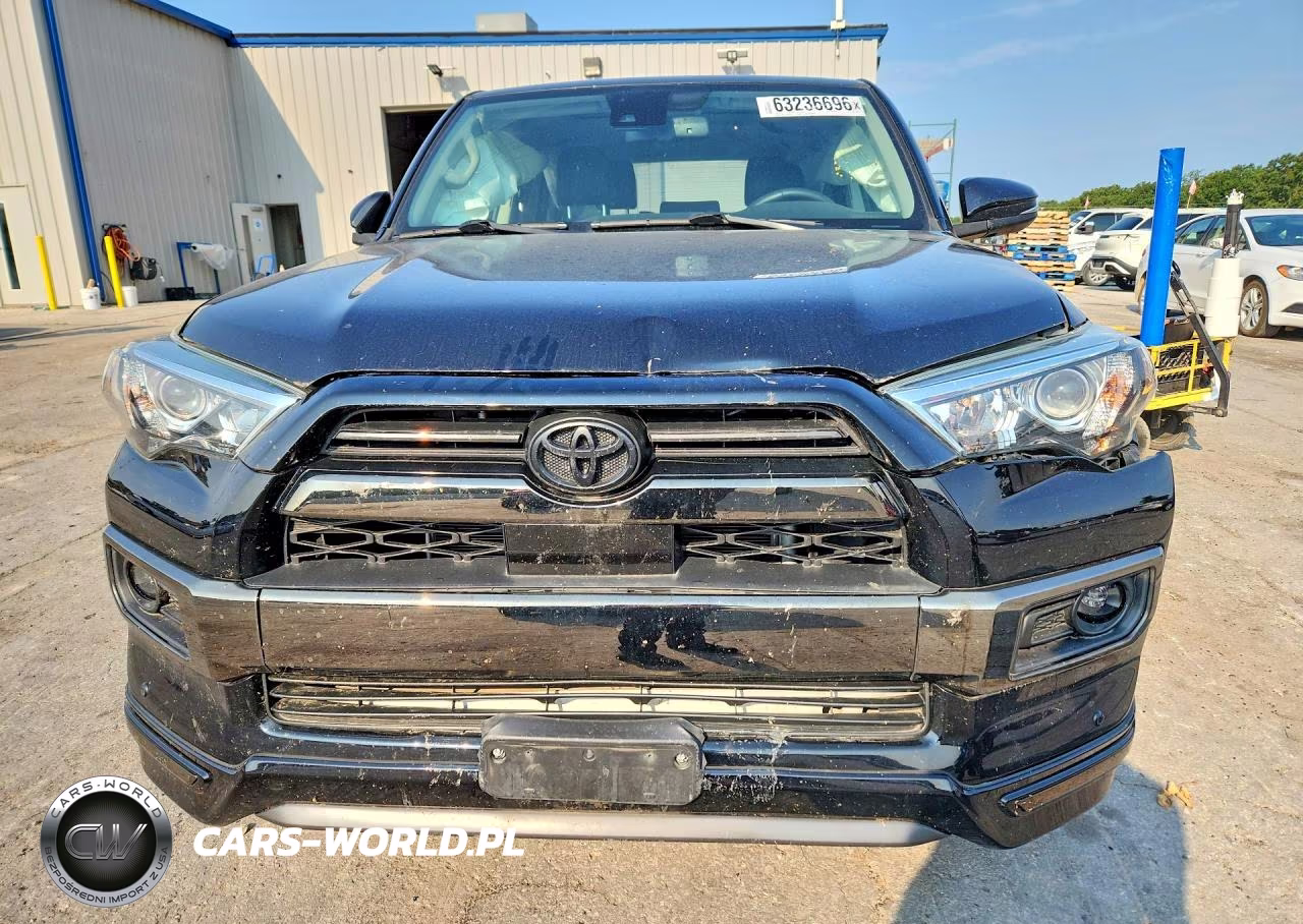 2020 Toyota 4Runner Nightshade Edition VIN:JTEBU5JR3L5832393 - 5