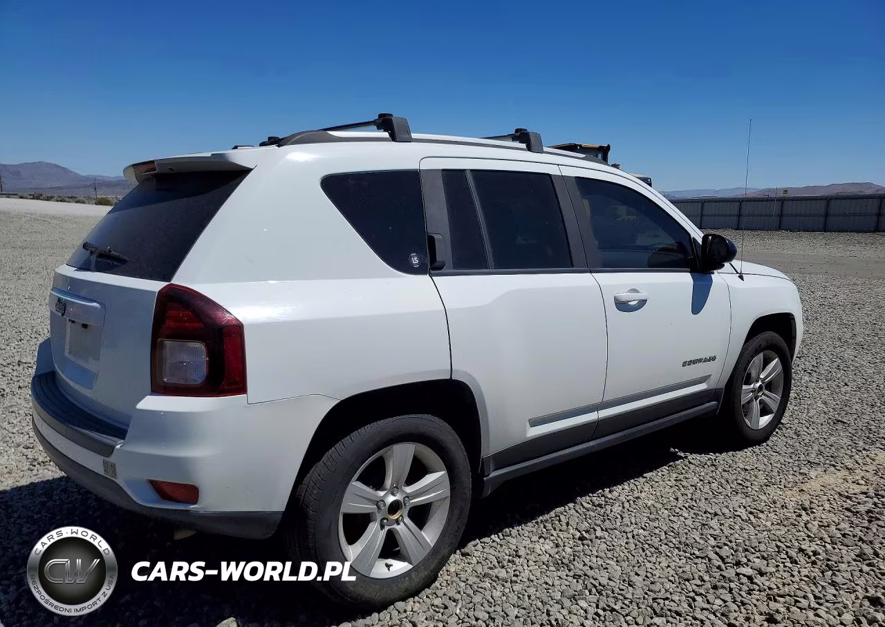 2016 Jeep Compass Sport VIN:1C4NJCBA4GD681504 - 3