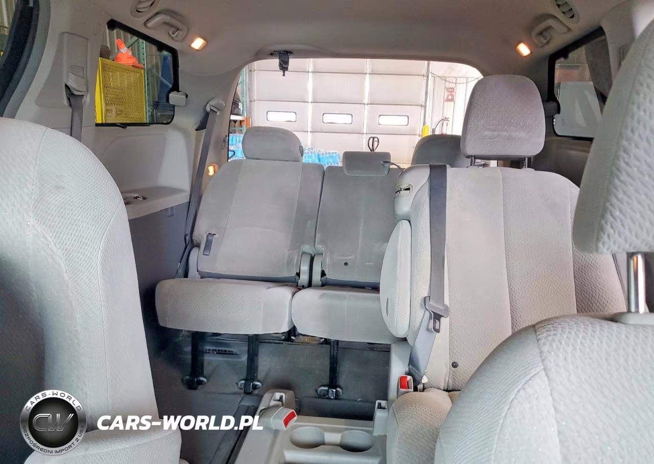2013 Toyota Sienna Le VIN:5TDKK3DC9DS335074 - 10