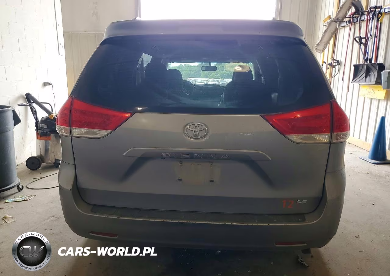 2013 Toyota Sienna Le VIN:5TDKK3DC9DS335074 - 6