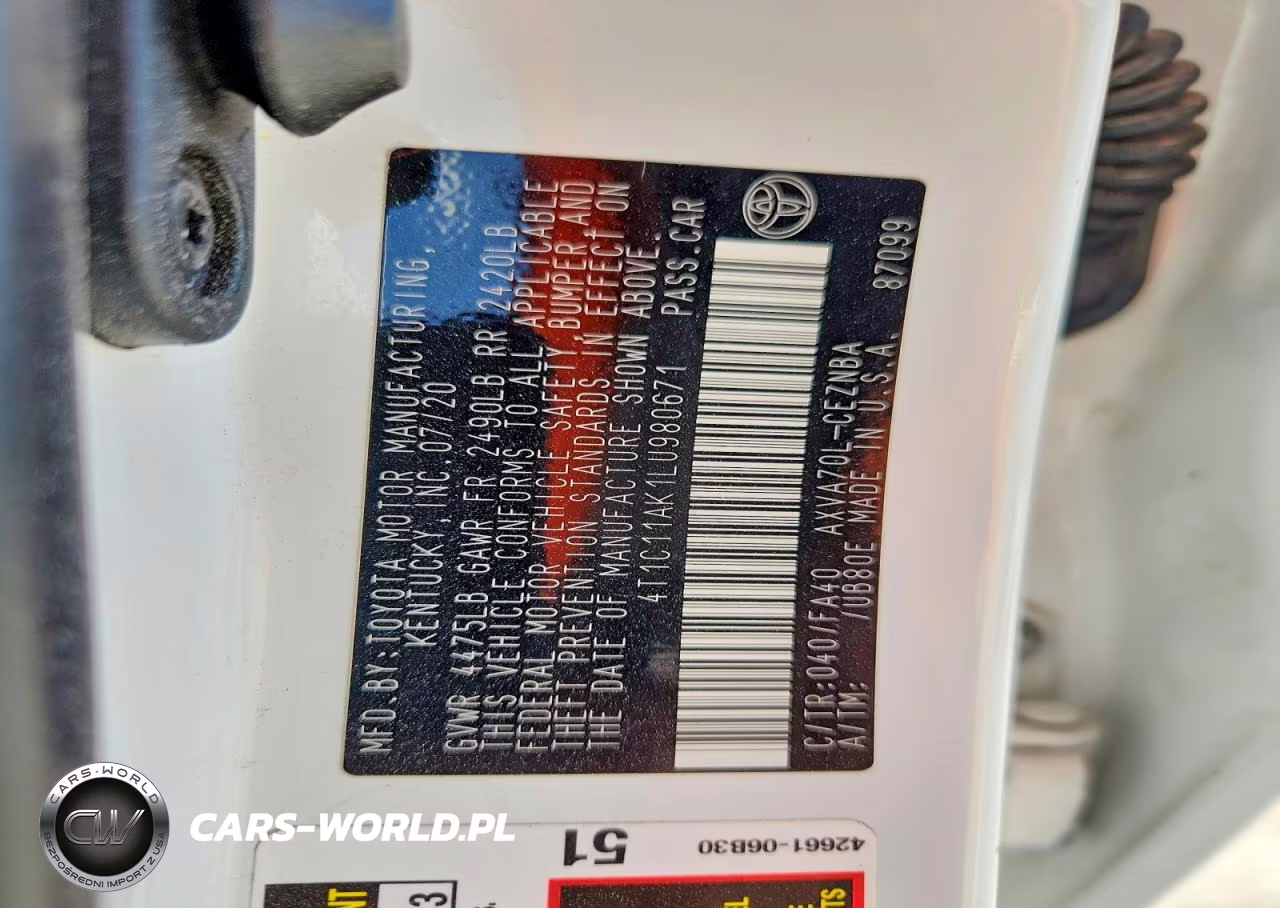 2020 Toyota Camry Le VIN:4T1C11AK1LU980671 - 12