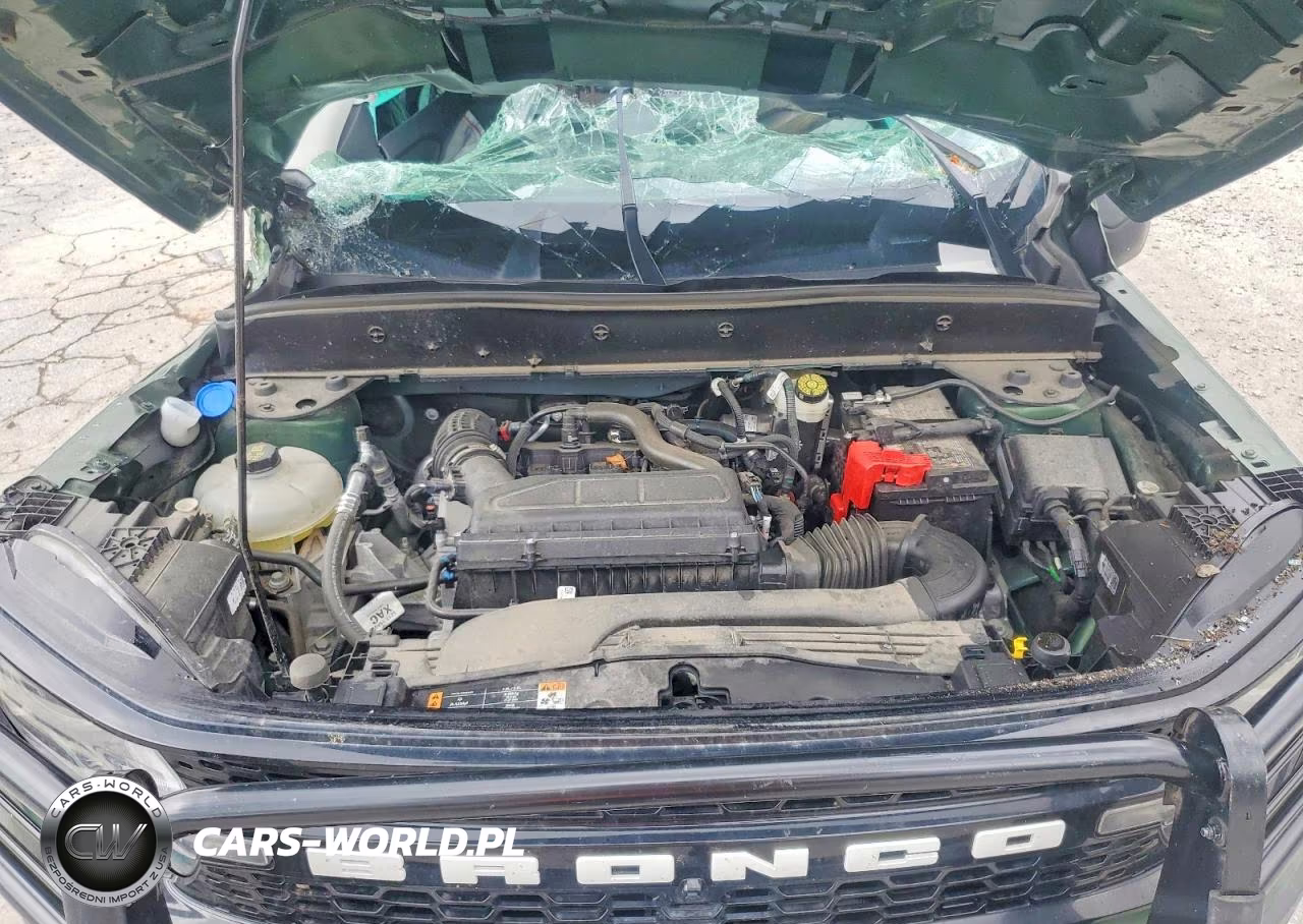 2025 Ford Bronco Sport Outer Banks VIN:3FMCR9CN5SRE15411 - 11