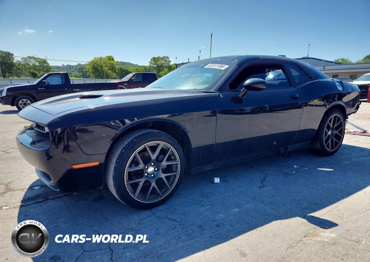 2018 Dodge Challenger Sxt VIN:2C3CDZAGXJH294753 - 1