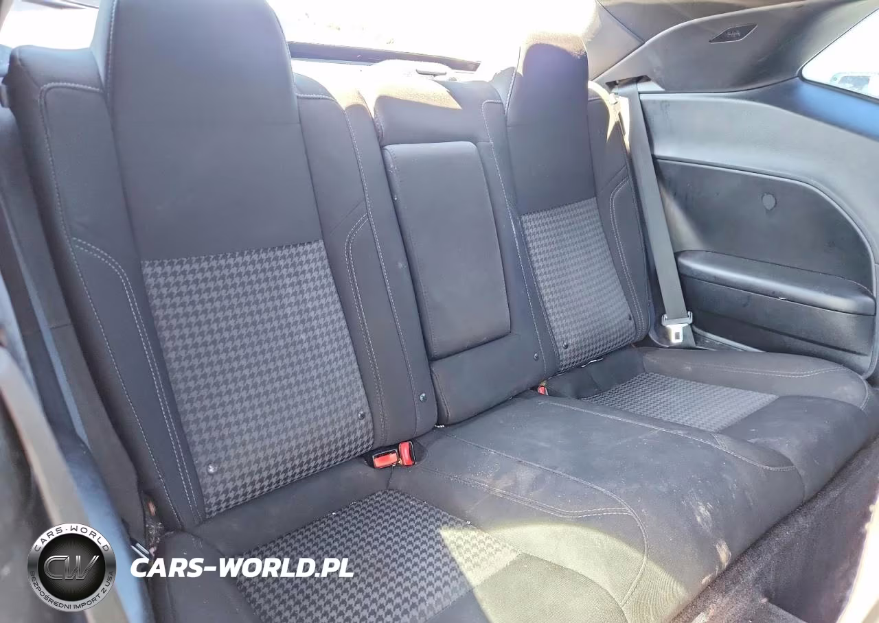 2018 Dodge Challenger Sxt VIN:2C3CDZAGXJH294753 - 10