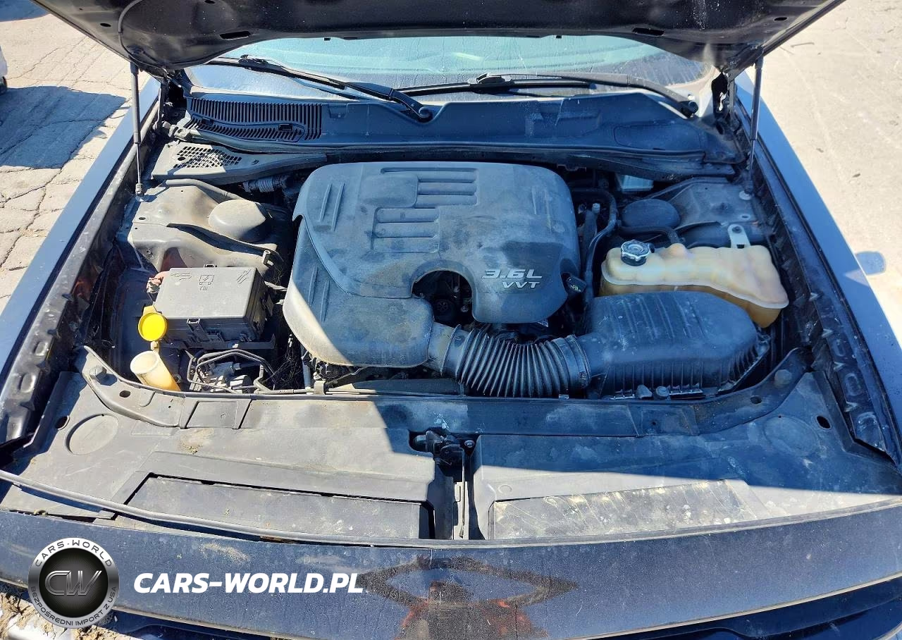 2018 Dodge Challenger Sxt VIN:2C3CDZAGXJH294753 - 11