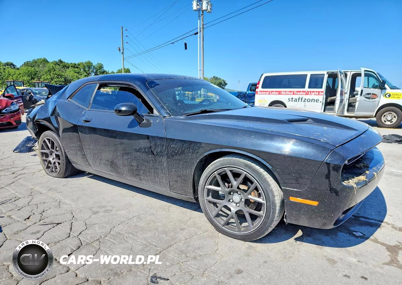2018 Dodge Challenger Sxt VIN:2C3CDZAGXJH294753 - 4