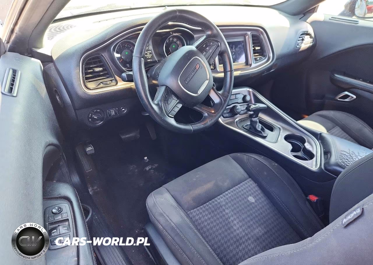 2018 Dodge Challenger Sxt VIN:2C3CDZAGXJH294753 - 8