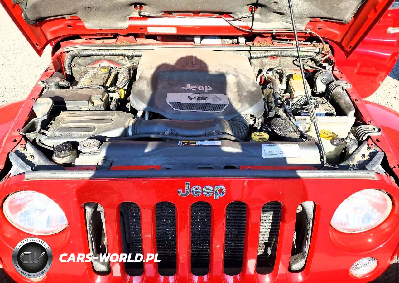 2014 Jeep Wrangler Unlimited Sahara VIN:1C4HJWEG9EL292701 - 12