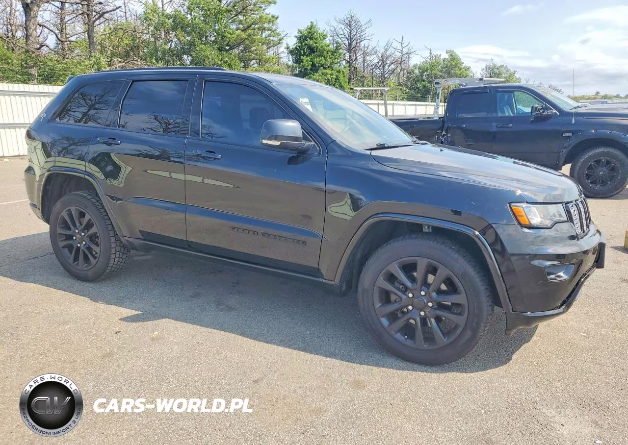 2019 Jeep Grand Cherokee Laredo VIN:1C4RJFAG5KC578390 - 4