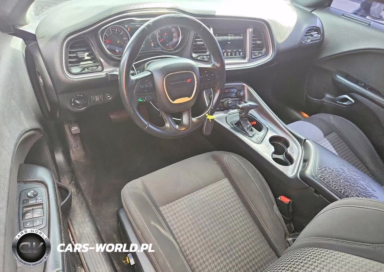 2019 Dodge Challenger Sxt VIN:2C3CDZAG1KH629562 - 8