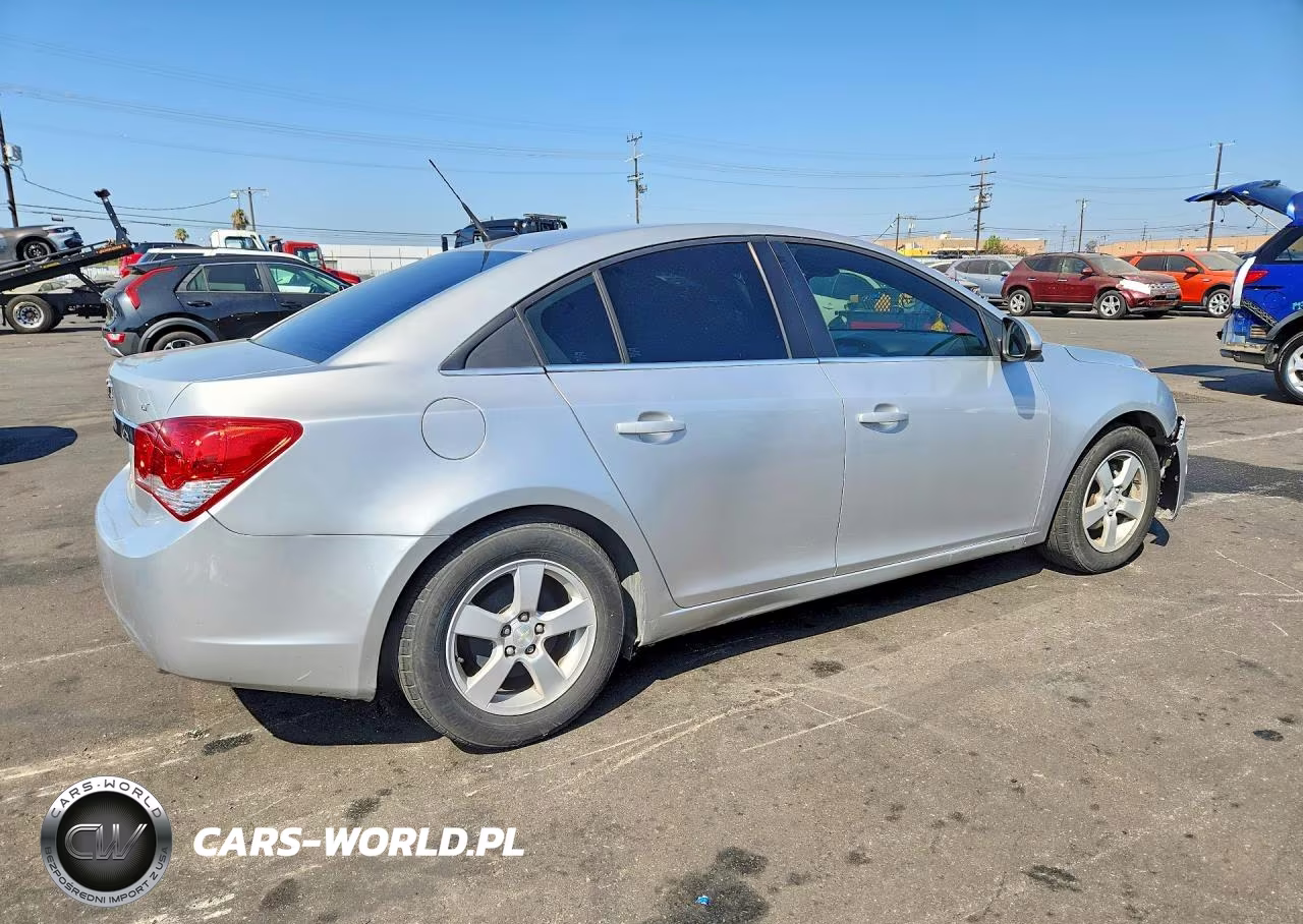 2014 Chevrolet Cruze Lt VIN:1G1PC5SB6E7445562 - 3