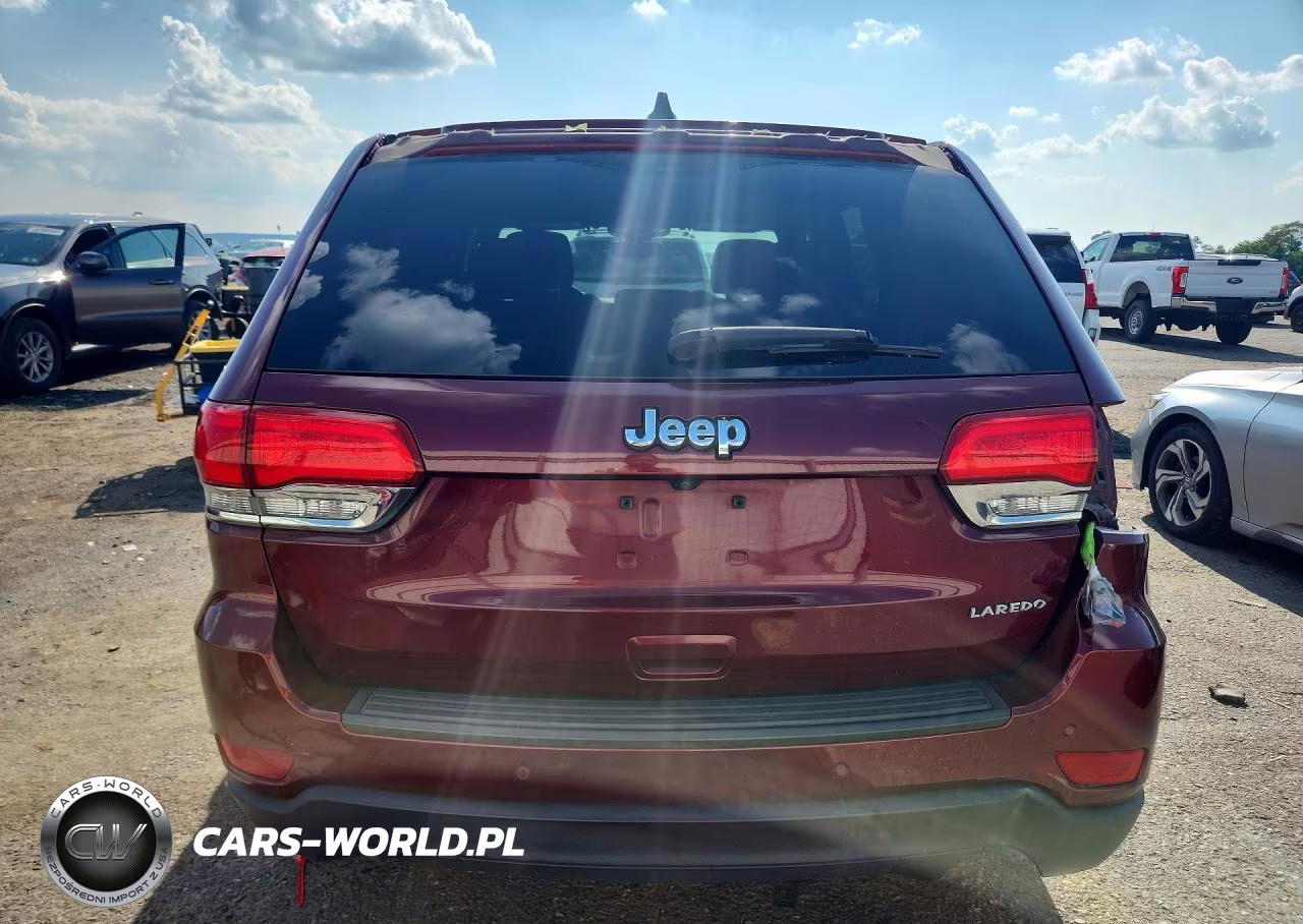 2017 Jeep Grand Cherokee Laredo VIN:1C4RJEAG0HC916314 - 6