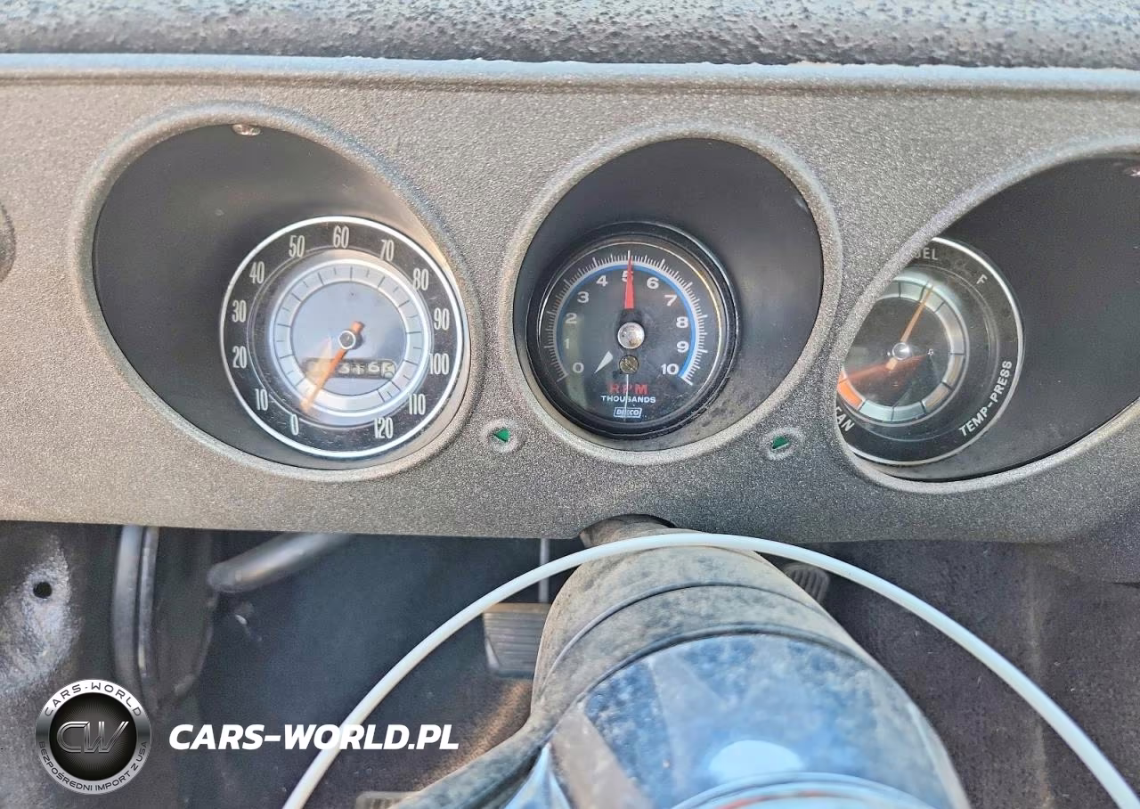 1965 Chevrolet Corvair Pu VIN:105375L111943 - 9