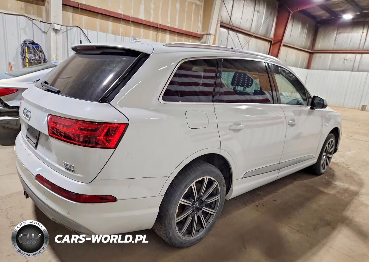 2017 Audi Q7 Premium Plus VIN:WA1LAAF79HD015454 - 3
