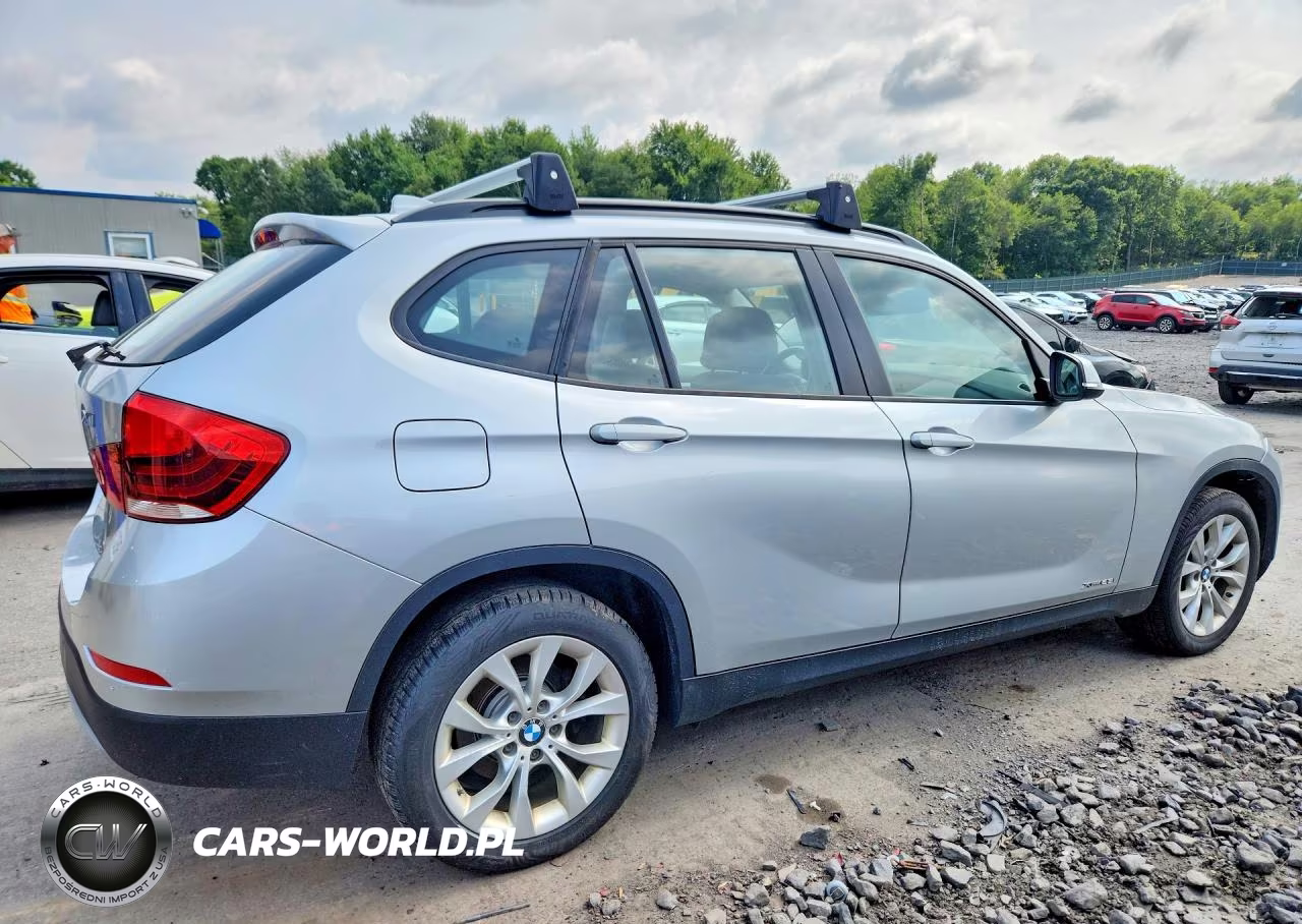 2013 BMW X1 xDrive28I VIN:WBAVL1C57DVR91892 - 3