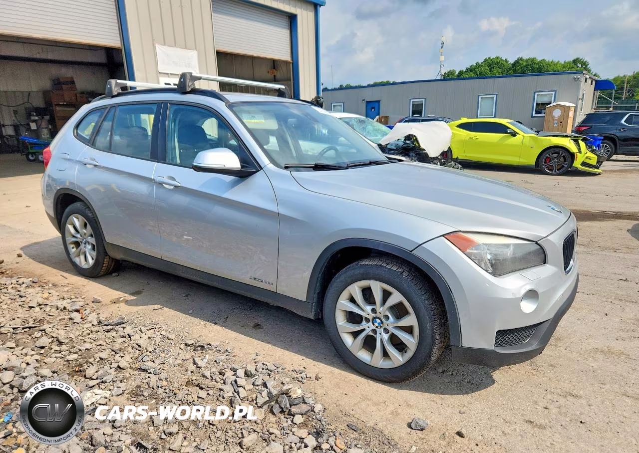 2013 BMW X1 xDrive28I VIN:WBAVL1C57DVR91892 - 4