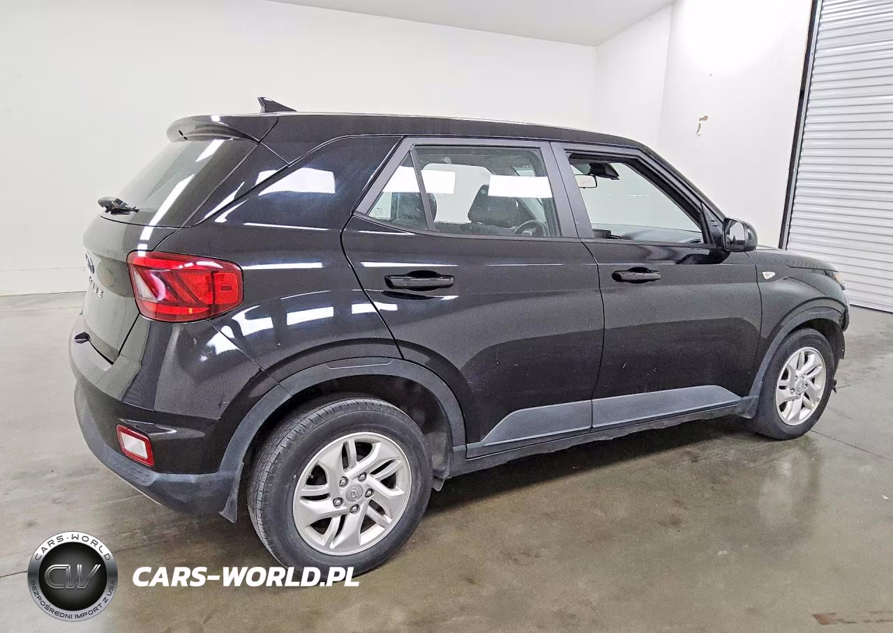 2022 Hyundai Venue Se VIN:KMHRB8A37NU199679 - 3