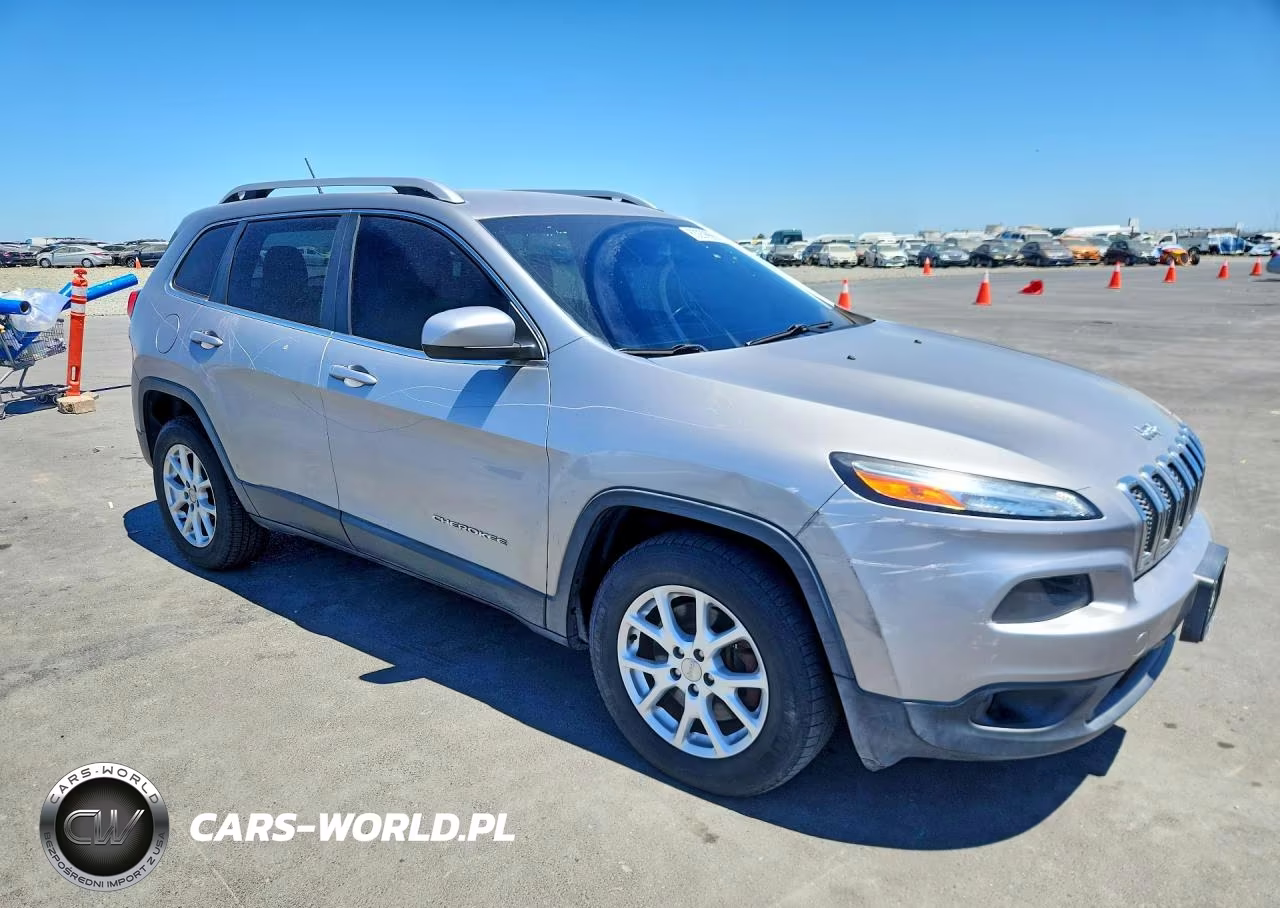2014 Jeep Cherokee Latitude VIN:1C4PJMCS8EW315424 - 4