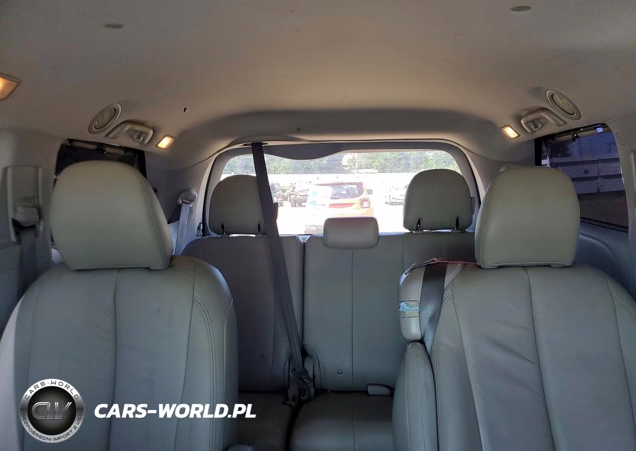 2014 Toyota Sienna Le VIN:5TDKK3DC2ES478188 - 10