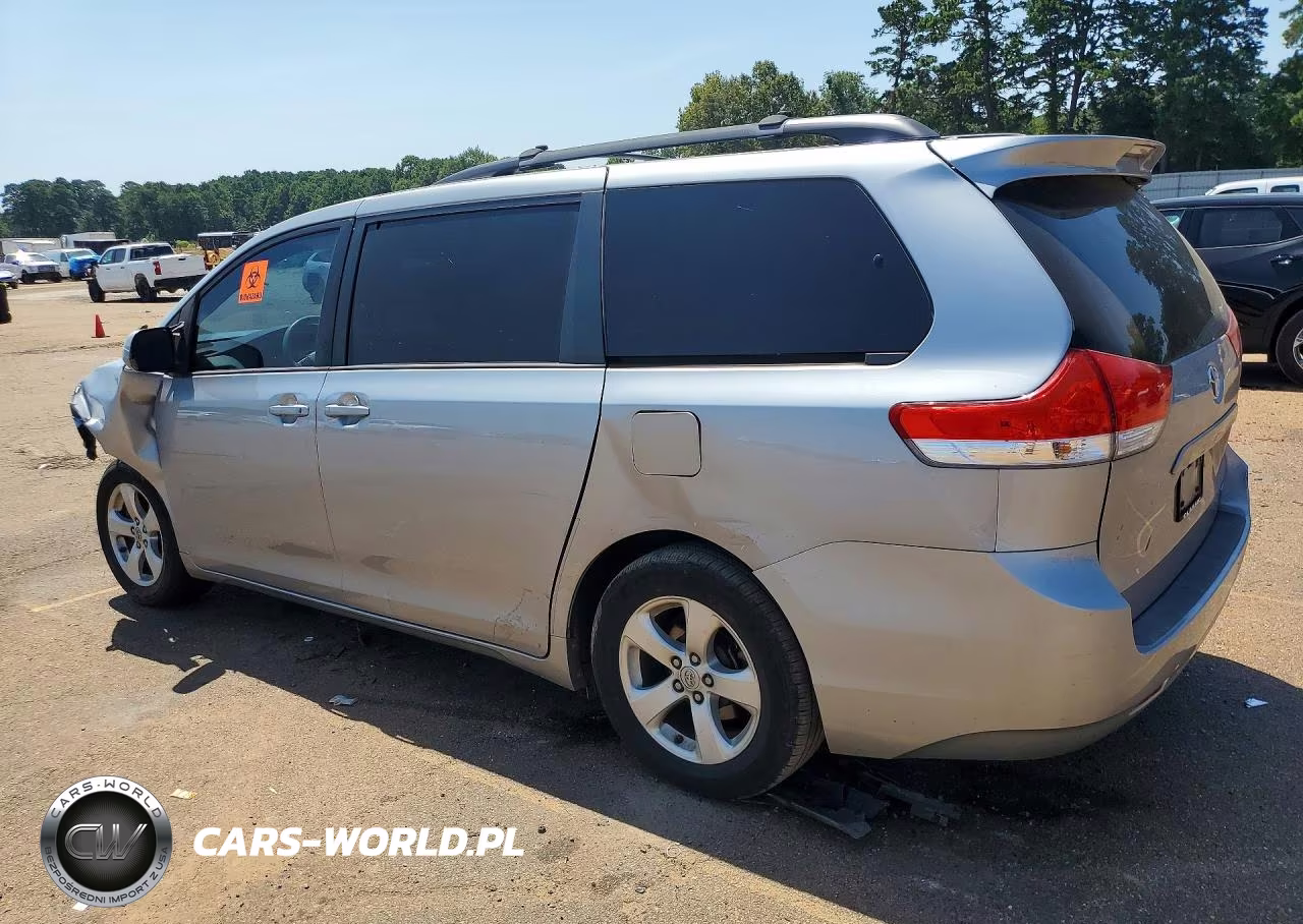2014 Toyota Sienna Le VIN:5TDKK3DC2ES478188 - 2