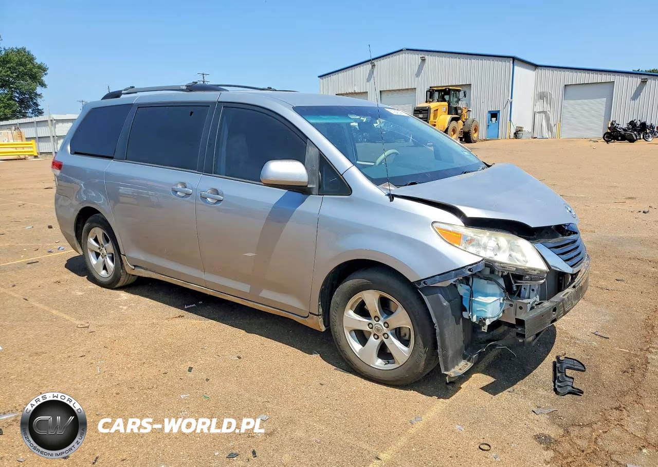2014 Toyota Sienna Le VIN:5TDKK3DC2ES478188 - 4
