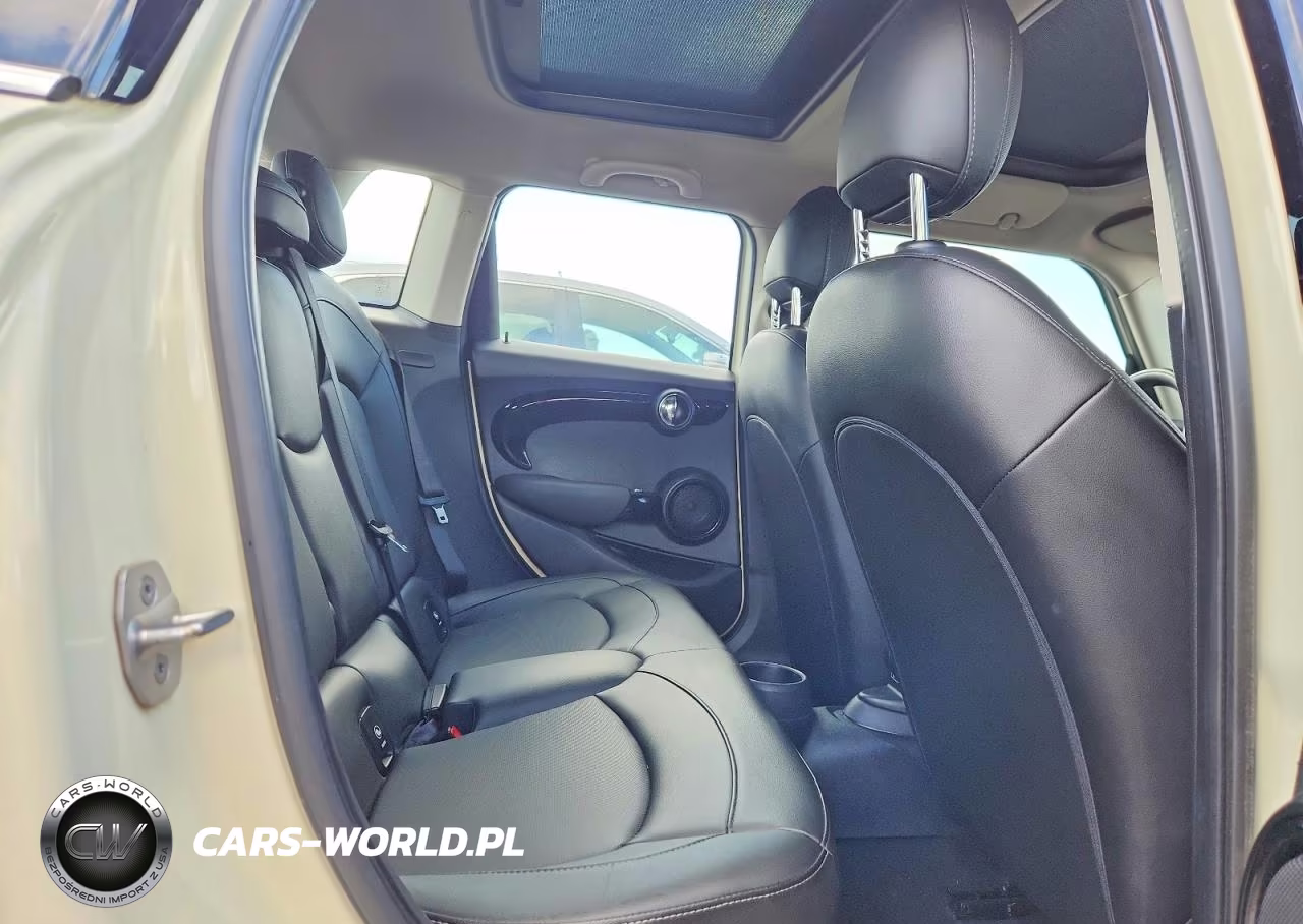 2021 Mini Cooper VIN:WMWXU7C08M2P10021 - 10
