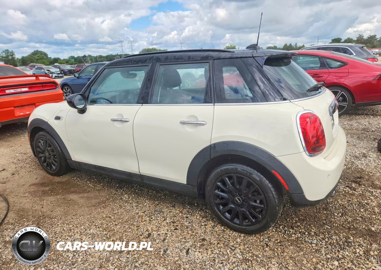 2021 Mini Cooper VIN:WMWXU7C08M2P10021 - 2