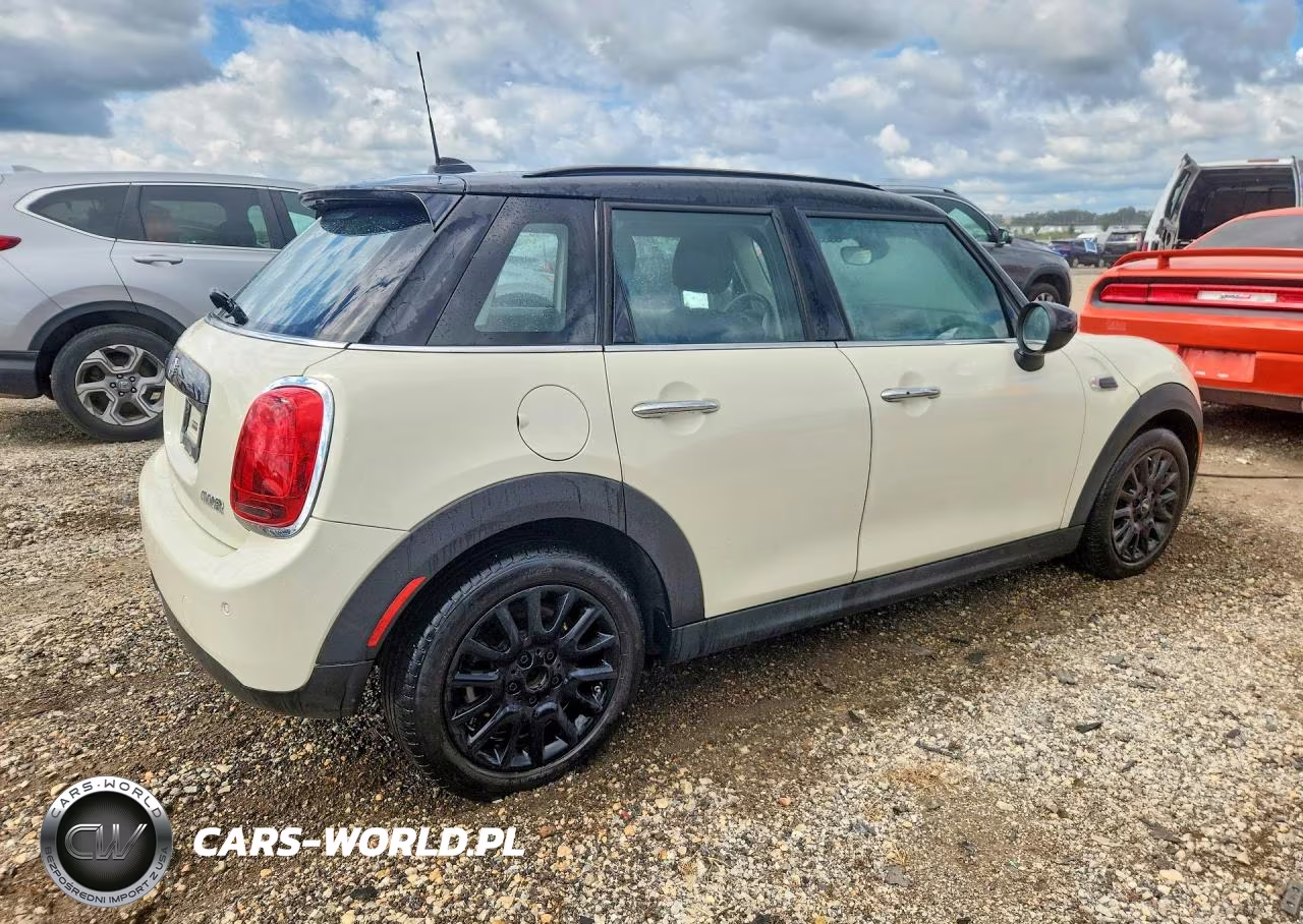 2021 Mini Cooper VIN:WMWXU7C08M2P10021 - 3