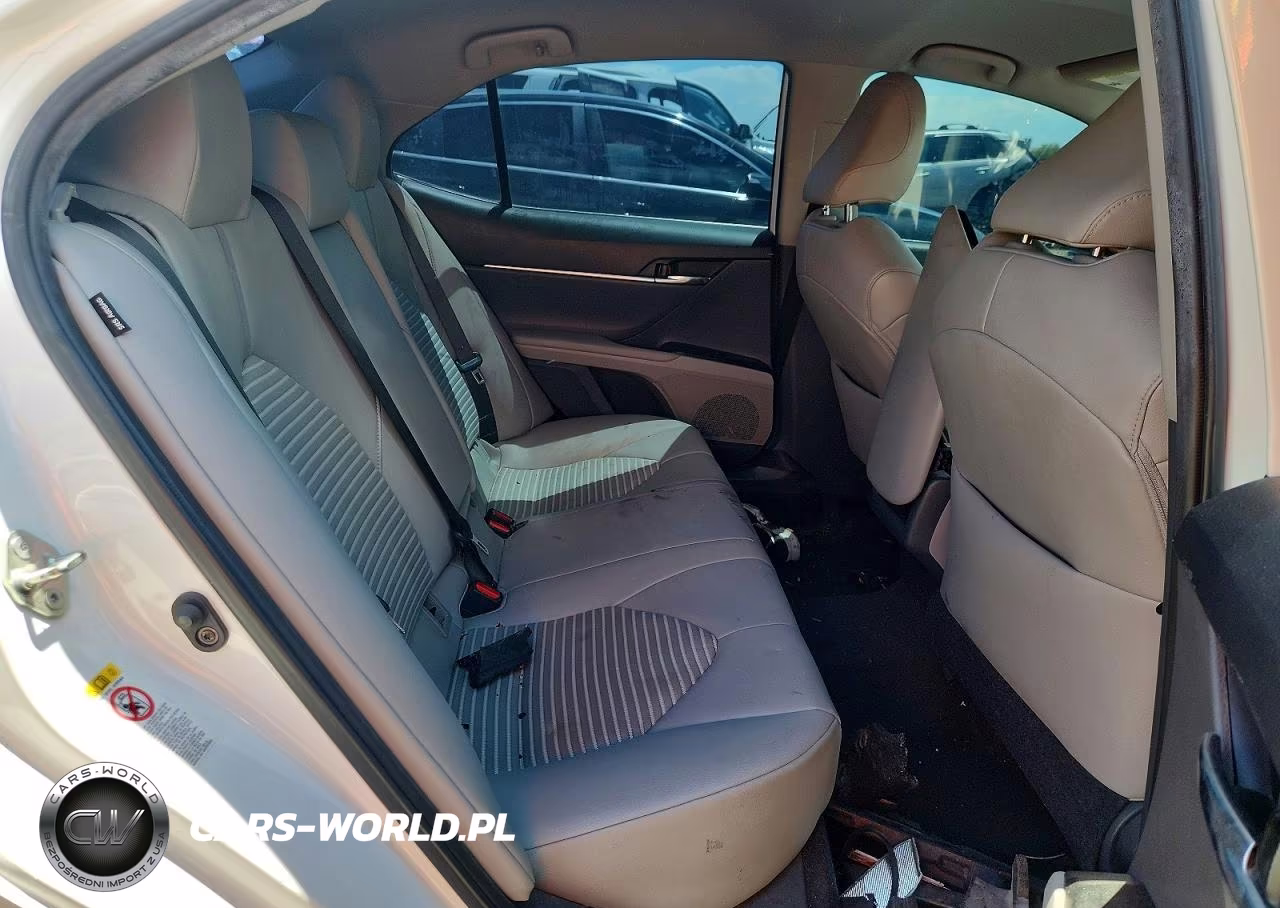 2019 Toyota Camry Se VIN:4T1B11HK6KU712067 - 10