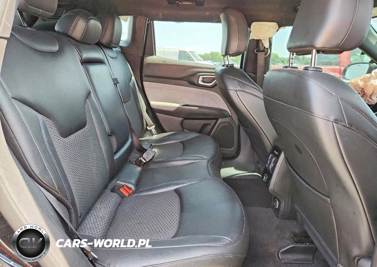 2024 Jeep Compass Latitude VIN:3C4NJDBN2RT598790 - 10