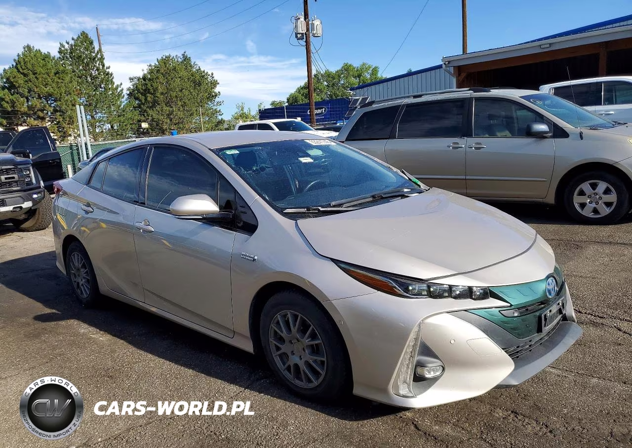 2017 Toyota Prius Prime Advanced VIN:JTDKARFP4H3047315 - 4