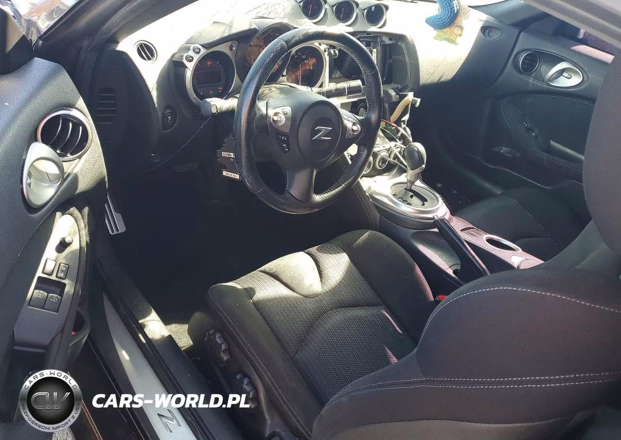 2016 Nissan 370Z Base VIN:JN1AZ4EHXGM931708 - 8
