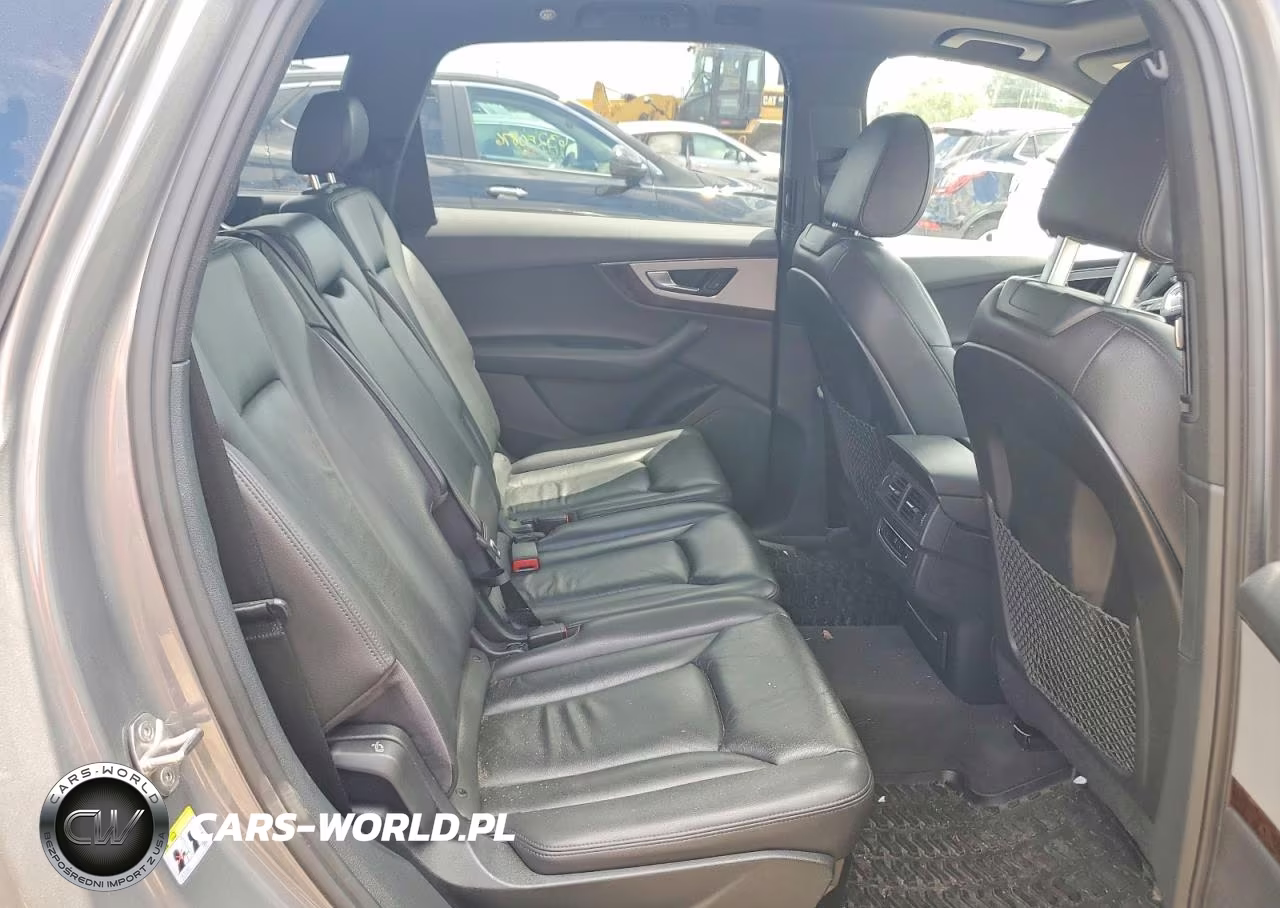 2017 Audi Q7 Premium Plus VIN:WA1LHAF74HD058403 - 11