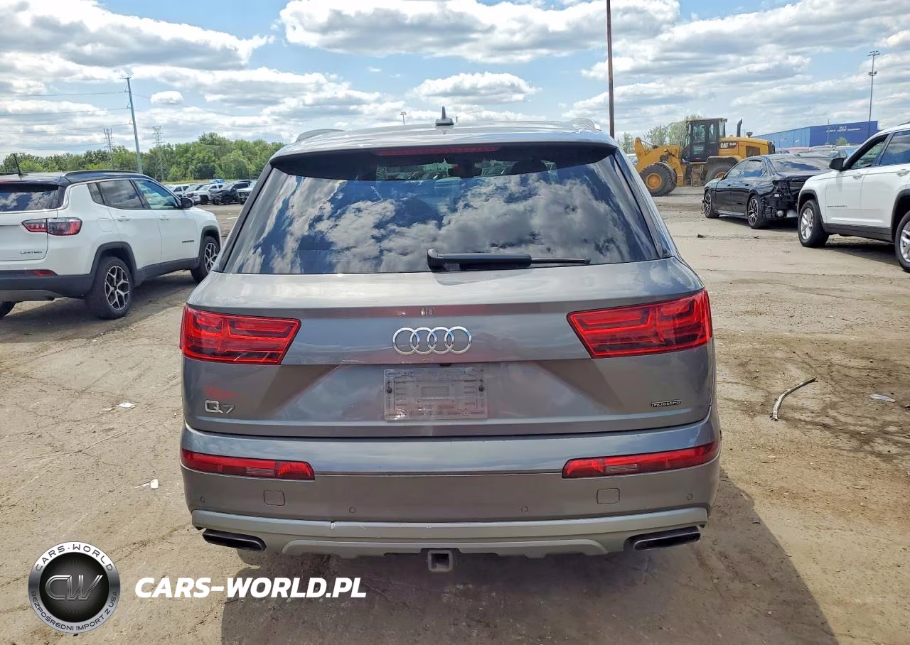 2017 Audi Q7 Premium Plus VIN:WA1LHAF74HD058403 - 6