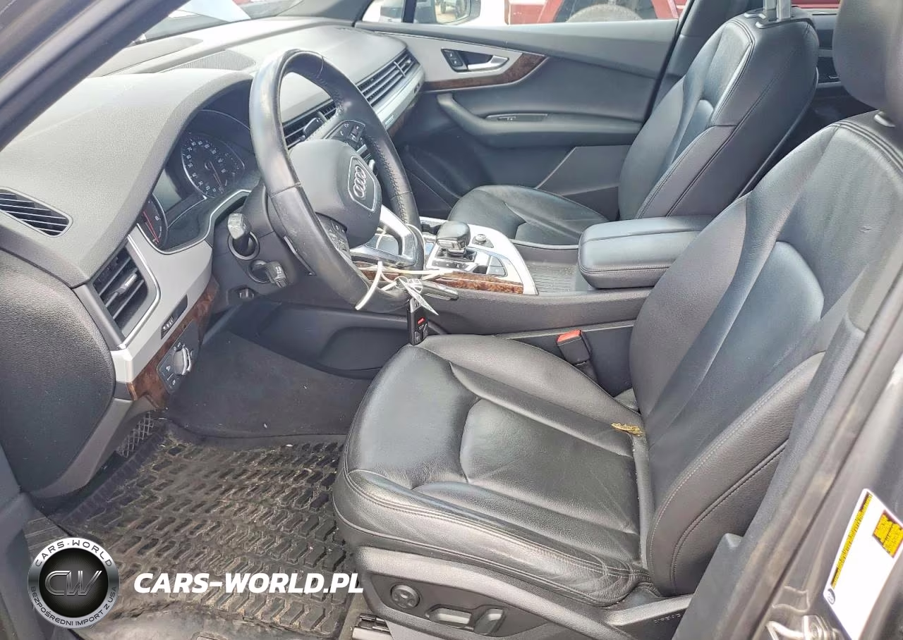 2017 Audi Q7 Premium Plus VIN:WA1LHAF74HD058403 - 7