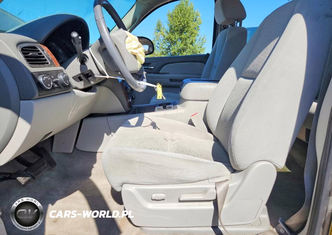 2007 Chevrolet Tahoe K1500 VIN:1GNFK13057R113557 - 7
