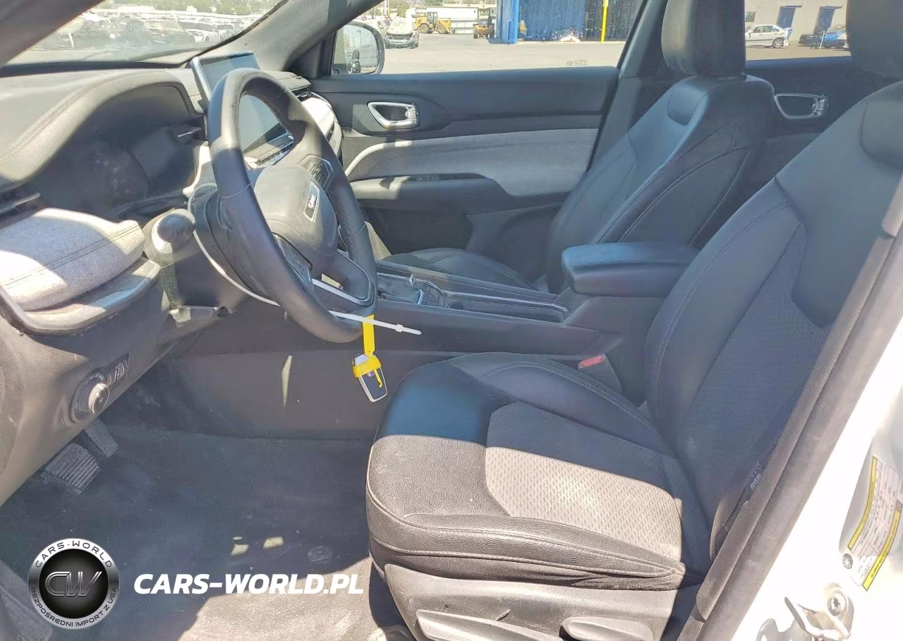 2024 Jeep Compass Latitude VIN:3C4NJDBN0RT597184 - 7