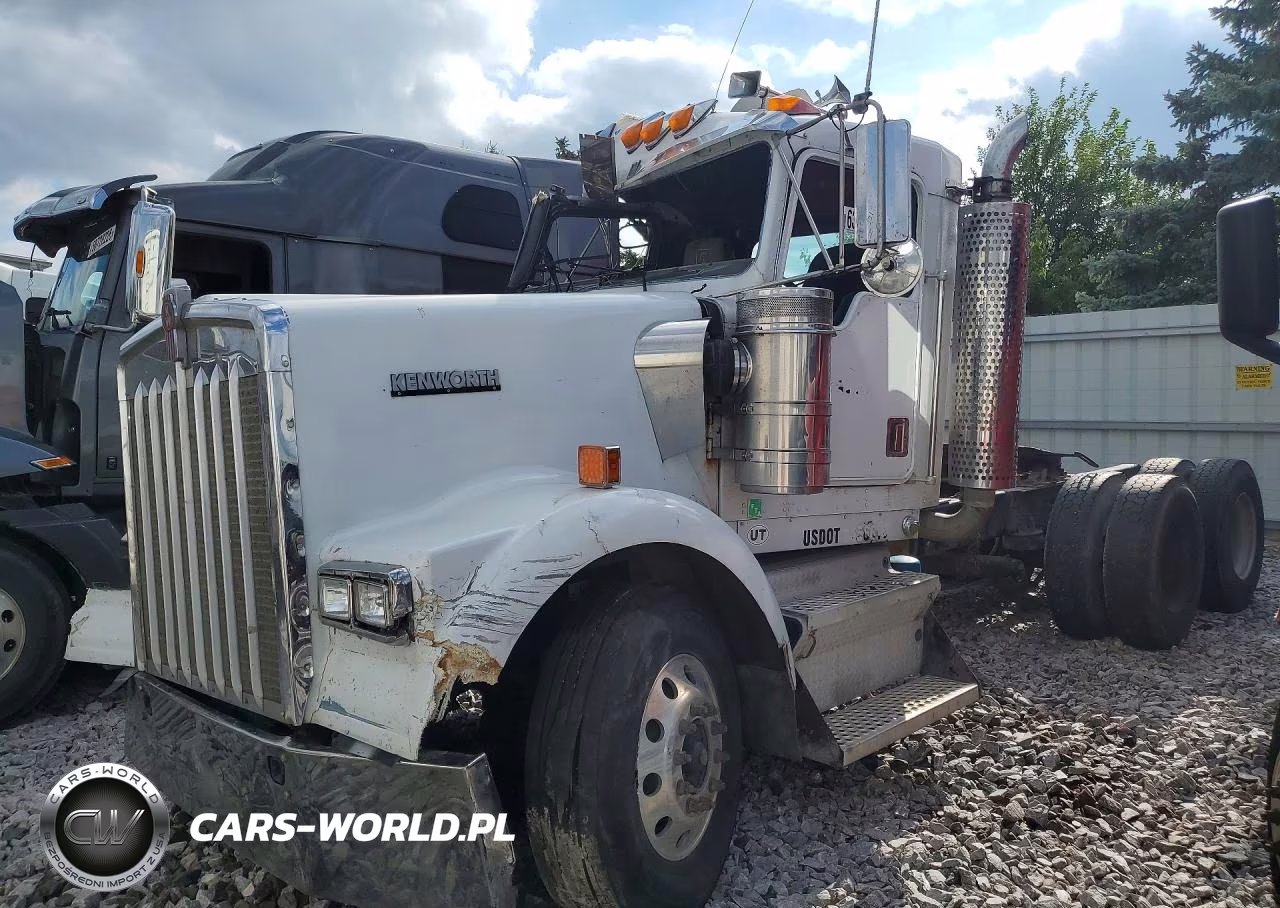 2001 Kenworth Semi Truck